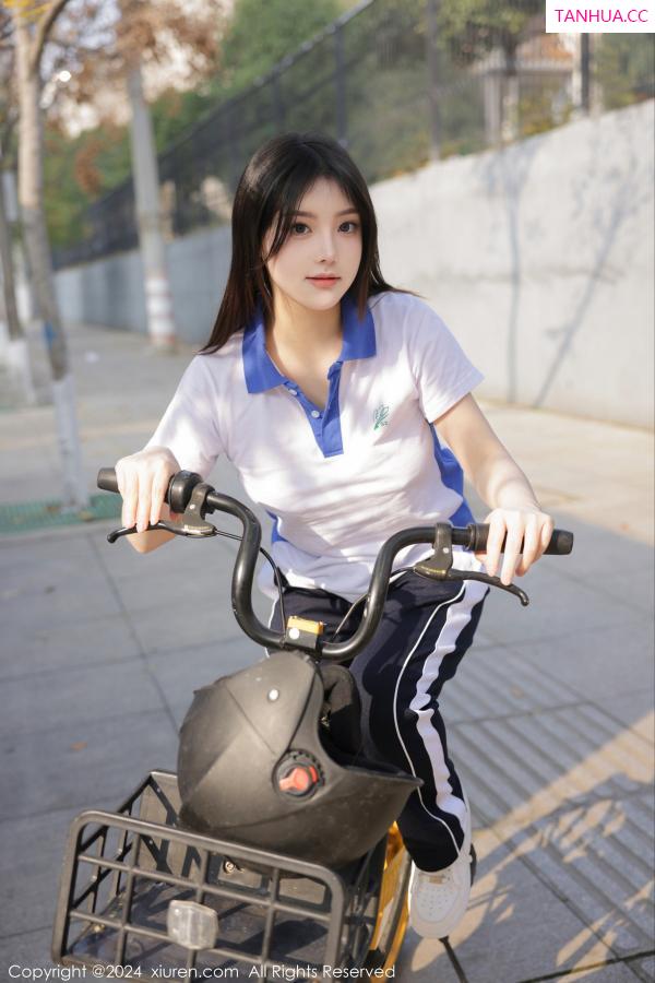 豆瓣酱  [XiuRen]高清写真图 2024.01.19 No.7994 豆瓣酱 制服美臀第42张图片